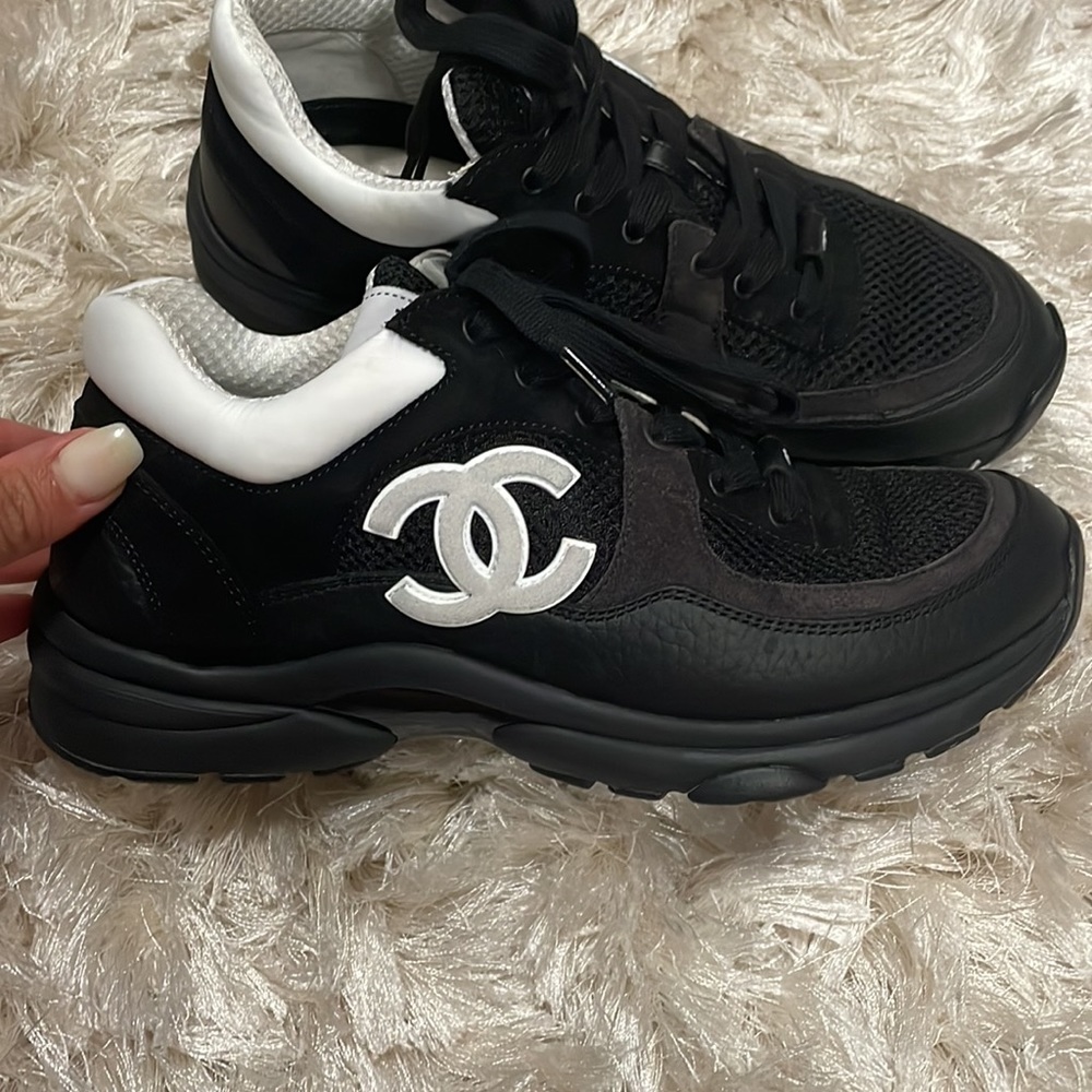 Chanel sneakers - Picture 2 of 4